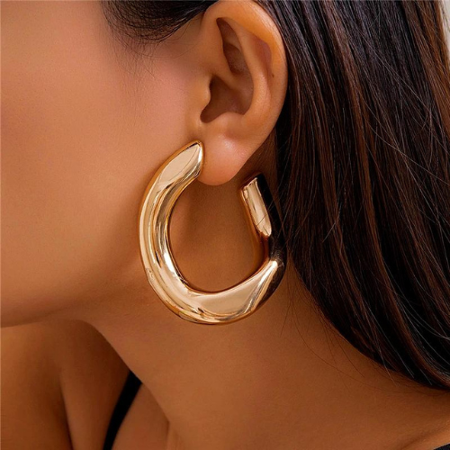 CHLOE OPEN HOOP EARRINGS